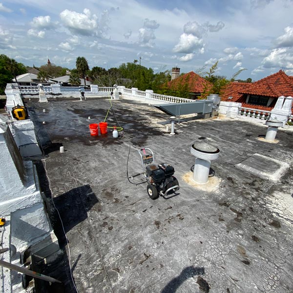flat roof under contruction